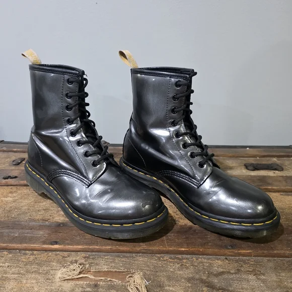 Dr. Martens 1460 Vegan Chrome Classic Synthetic Lace-Up 8 Eye Combat Boots. 9 - Picture 2 of 15